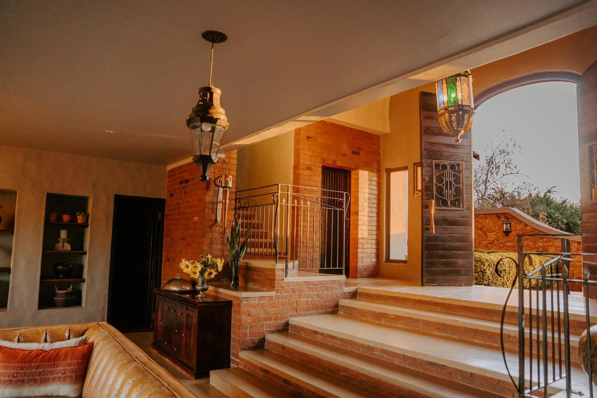 Mount High Luxury Country Estate