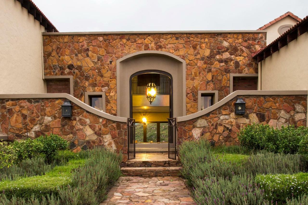 Villa Mount High Luxury Country Estate *